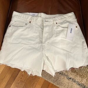 Denim Shorts women’s 12. New with tags
